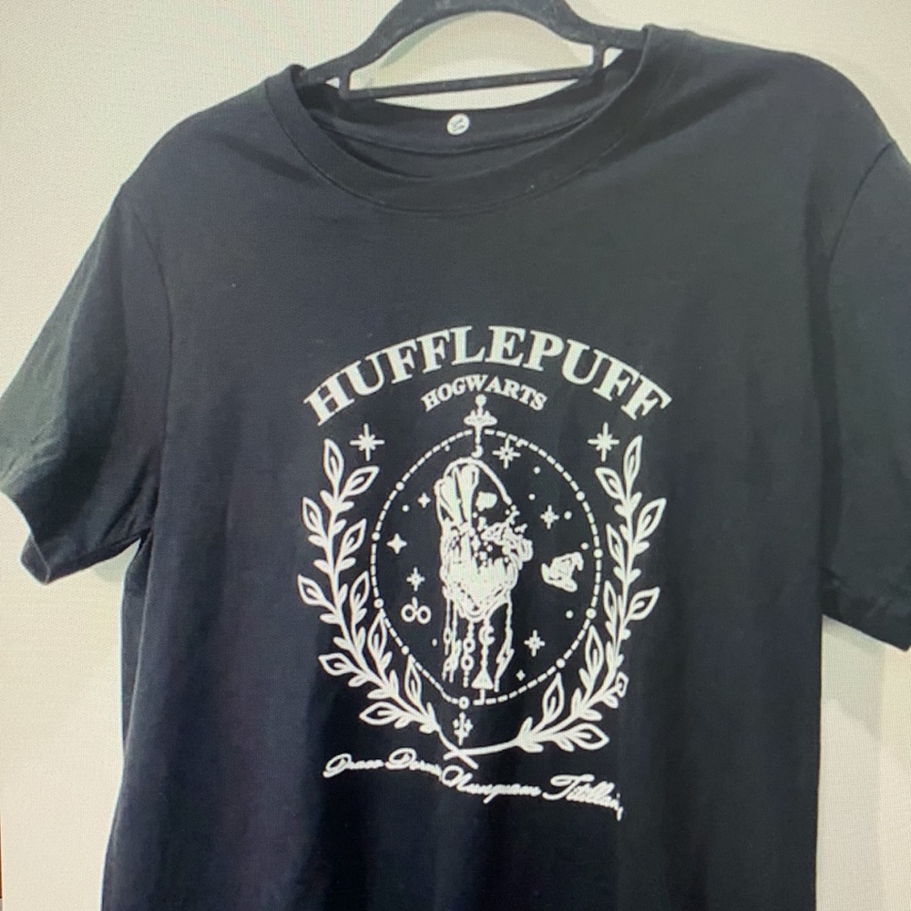 Hufflepuff Hogwarts Women's Black Tee - Picture 3 of 4
